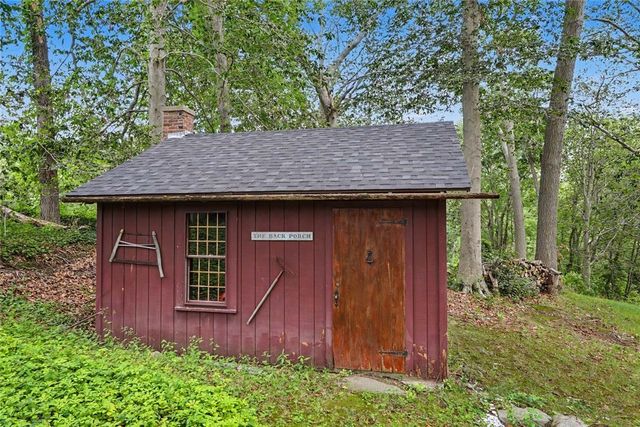 1475 Somerset Avenue, Dighton, MA 02715