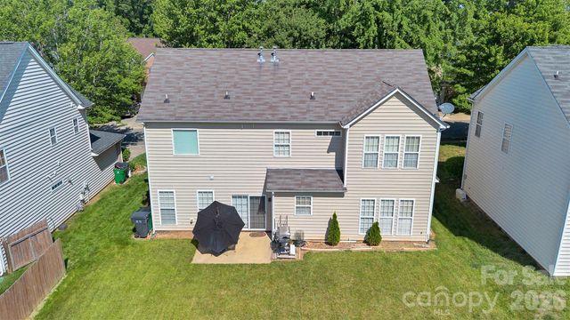 9806 Back Acre Drive, Charlotte, NC 28213