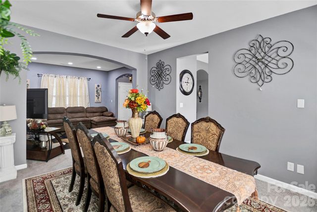 9806 Back Acre Drive, Charlotte, NC 28213