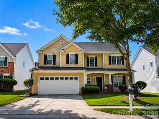 9806 Back Acre Drive, Charlotte, NC 28213