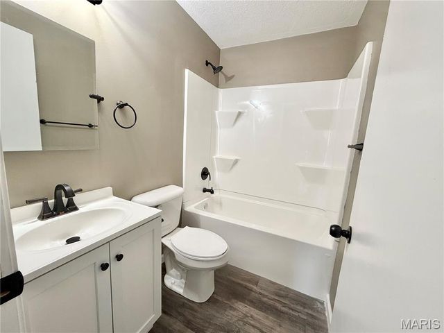 708 Kerri Lynn Lane, Montgomery City, MO 63361