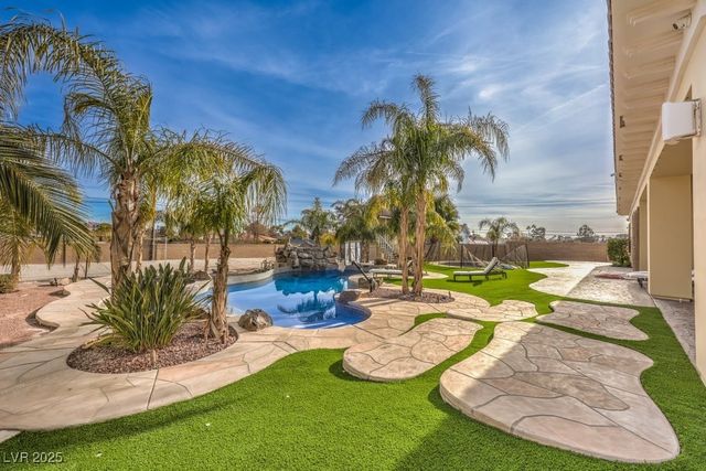 2780 El Camino Road, Las Vegas, NV 89146