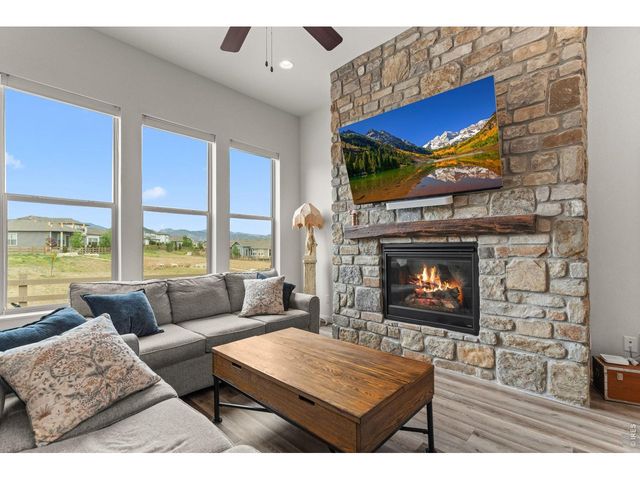 173 Lake Park Dr, Loveland, CO 80537