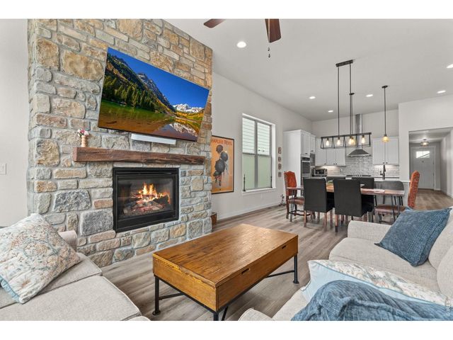 173 Lake Park Dr, Loveland, CO 80537