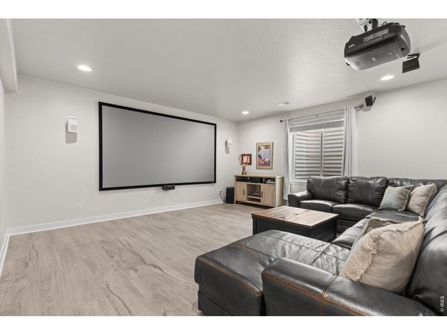 173 Lake Park Dr, Loveland, CO 80537