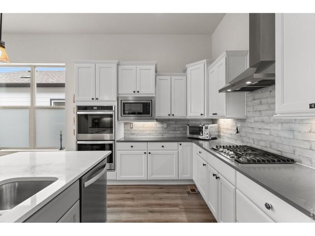 173 Lake Park Dr, Loveland, CO 80537