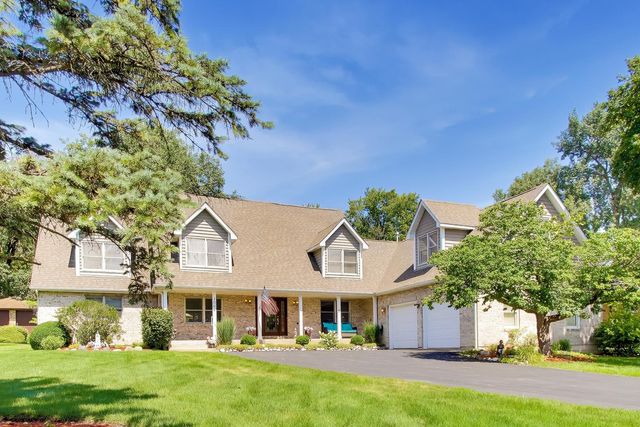 1004 N Harrison Street, Algonquin, IL 60102