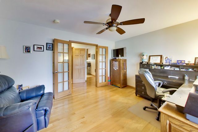 1004 N Harrison Street, Algonquin, IL 60102