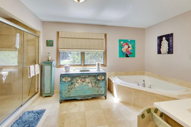1004 N Harrison Street, Algonquin, IL 60102