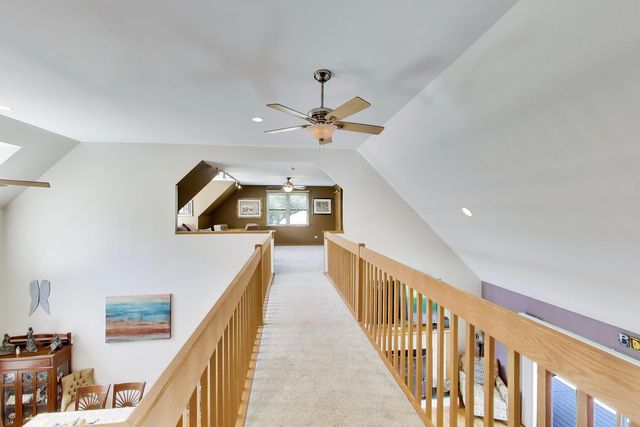 1004 N Harrison Street, Algonquin, IL 60102