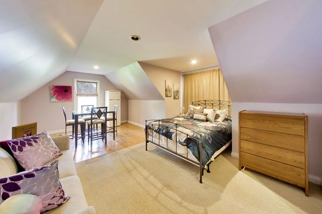 1004 N Harrison Street, Algonquin, IL 60102