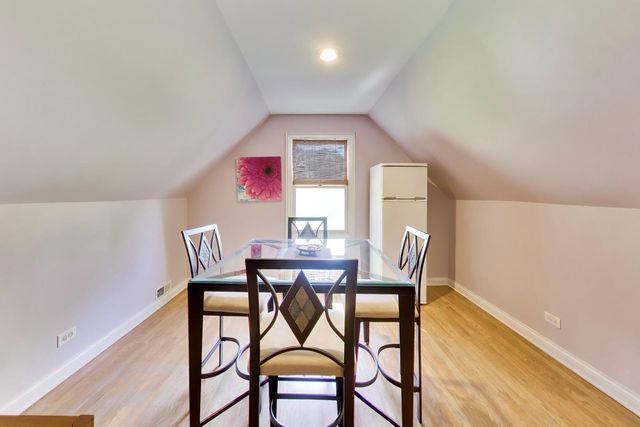 1004 N Harrison Street, Algonquin, IL 60102