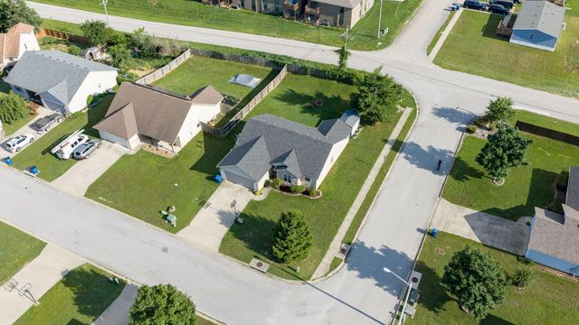 110 Scotch Pine Court, Hollister, MO 65672