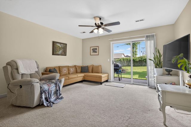 110 Scotch Pine Court, Hollister, MO 65672