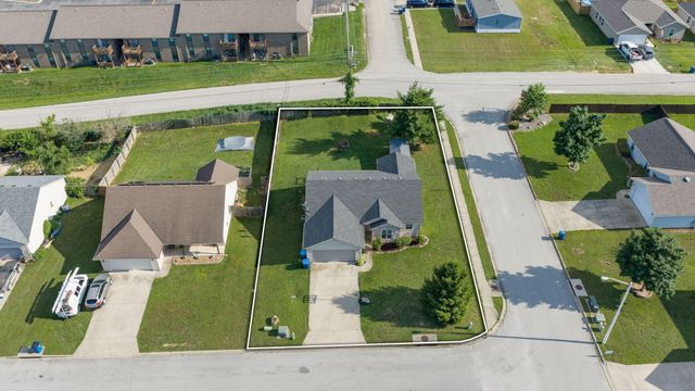 110 Scotch Pine Court, Hollister, MO 65672