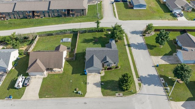 110 Scotch Pine Court, Hollister, MO 65672