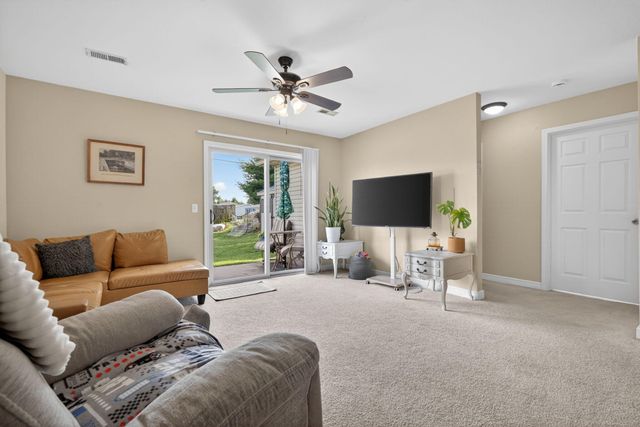 110 Scotch Pine Court, Hollister, MO 65672