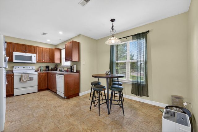110 Scotch Pine Court, Hollister, MO 65672
