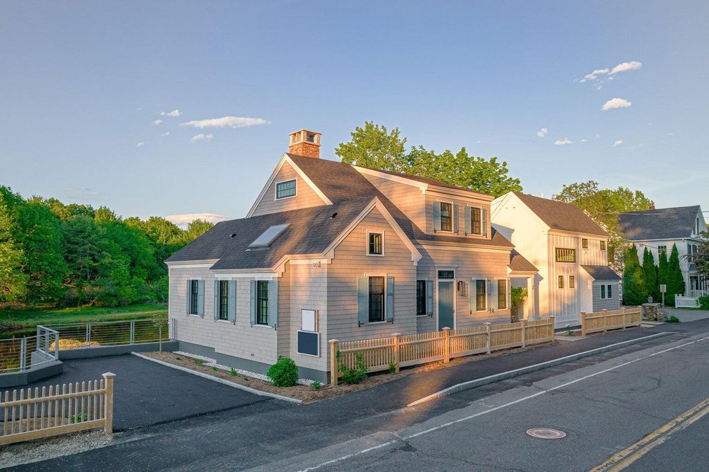 2 Maine Street, Kennebunkport, ME 04046 — exterior