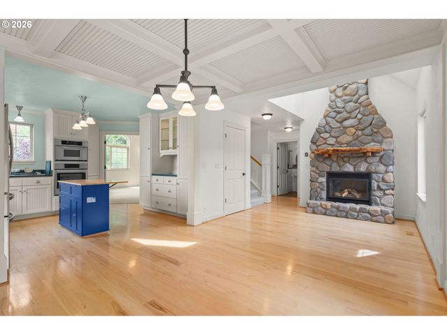 3046 SUMMIT SKY Blvd, Eugene, OR 97405