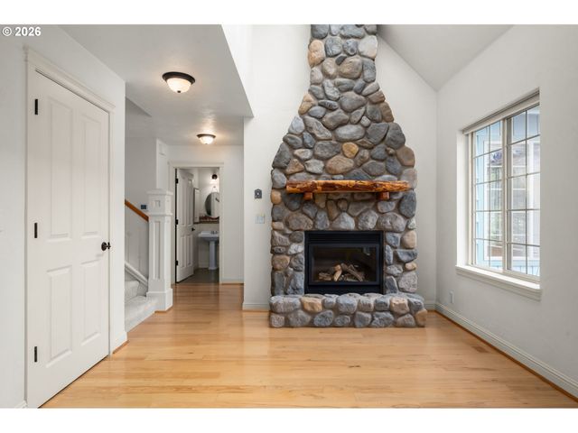 3046 SUMMIT SKY Blvd, Eugene, OR 97405
