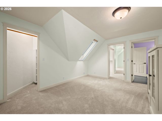 3046 SUMMIT SKY Blvd, Eugene, OR 97405