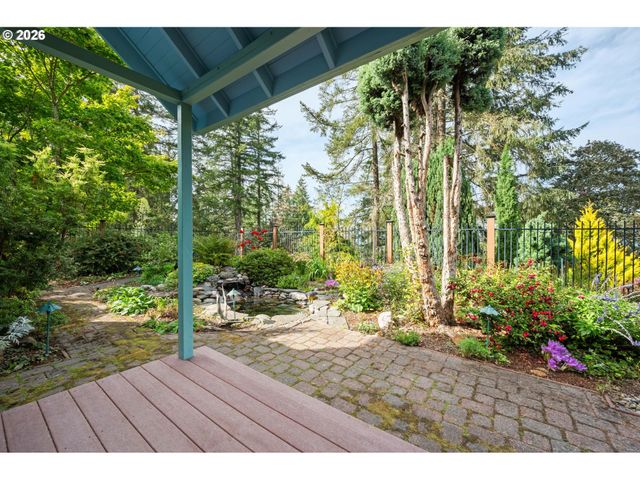 3046 SUMMIT SKY Blvd, Eugene, OR 97405