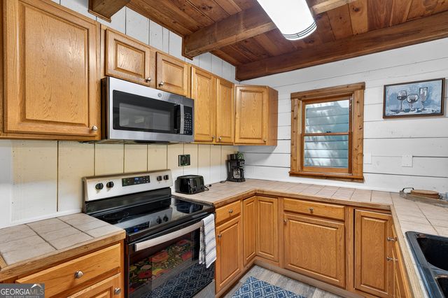 184 Grey Fox Trail, Ellijay, GA 30536