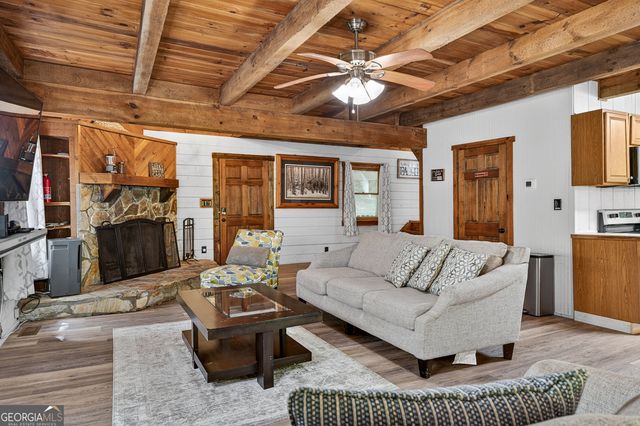 184 Grey Fox Trail, Ellijay, GA 30536