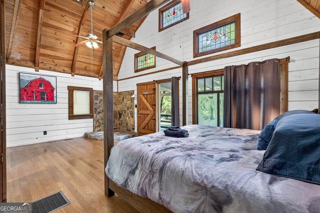 184 Grey Fox Trail, Ellijay, GA 30536