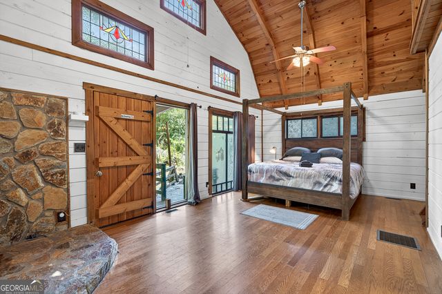 184 Grey Fox Trail, Ellijay, GA 30536