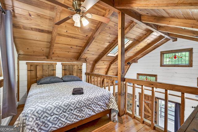 184 Grey Fox Trail, Ellijay, GA 30536