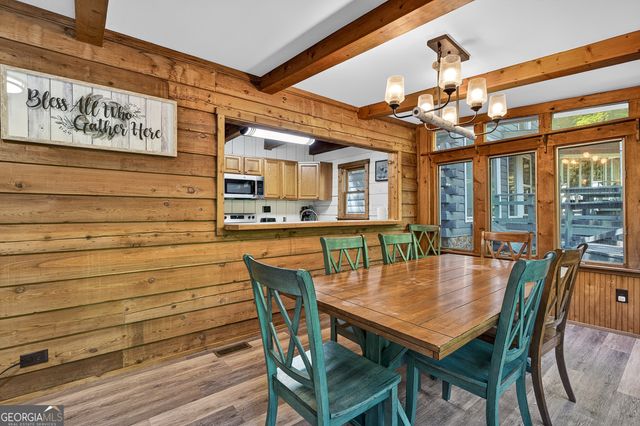 184 Grey Fox Trail, Ellijay, GA 30536