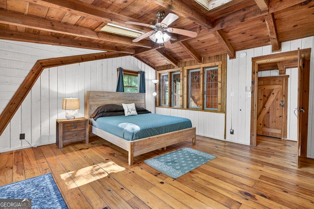 184 Grey Fox Trail, Ellijay, GA 30536