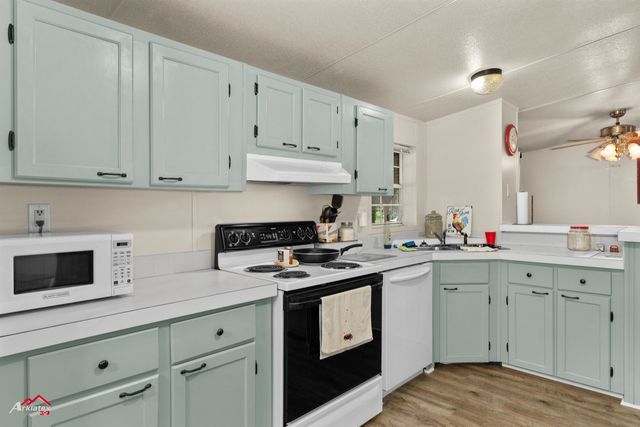 120 County Road 1836, Carthage, TX 75633