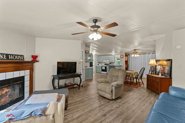 120 County Road 1836, Carthage, TX 75633