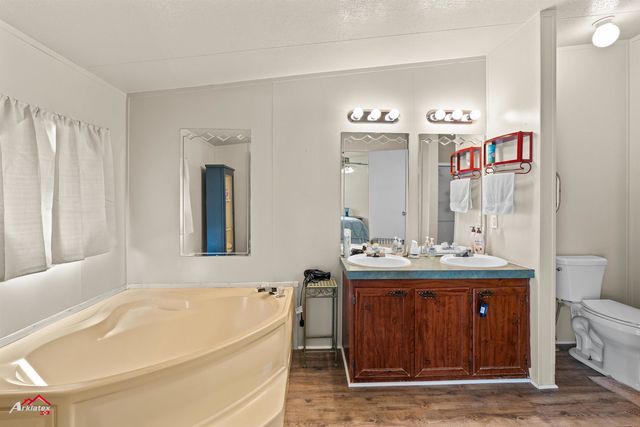 120 County Road 1836, Carthage, TX 75633