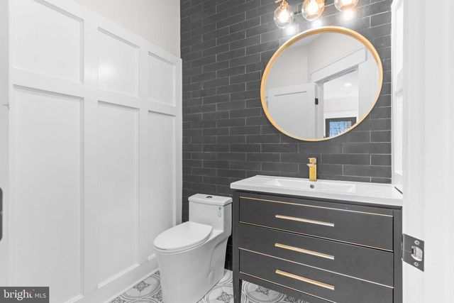 348 PINEVILLE RD, Newtown, PA 18940