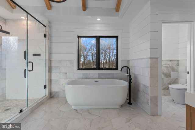 348 PINEVILLE RD, Newtown, PA 18940