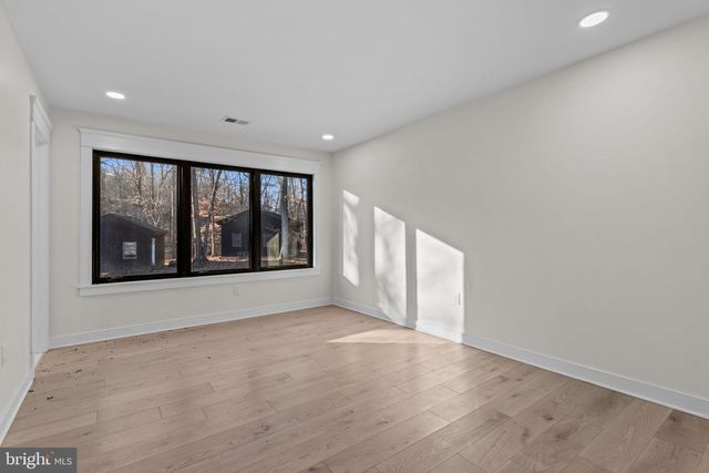 348 PINEVILLE RD, Newtown, PA 18940