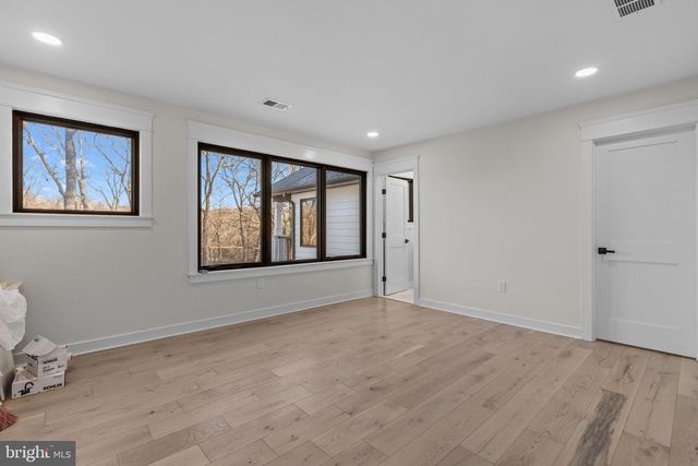 348 PINEVILLE RD, Newtown, PA 18940