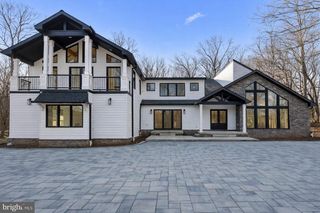 348 PINEVILLE RD, Newtown, PA 18940