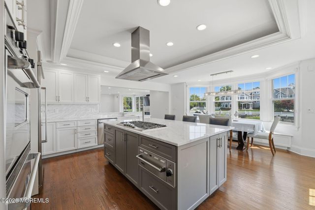 13 Rivers Edge Drive, Rumson, NJ 07760
