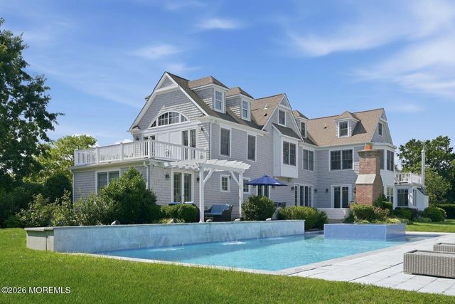 13 Rivers Edge Drive, Rumson, NJ 07760