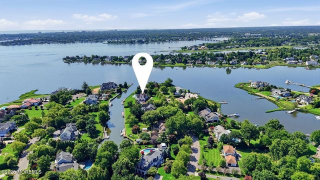 13 Rivers Edge Drive, Rumson, NJ 07760
