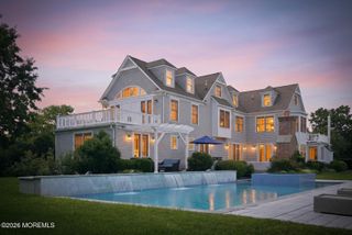 13 Rivers Edge Drive, Rumson, NJ 07760