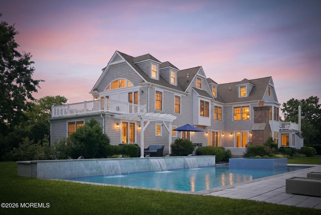 13 Rivers Edge Drive, Rumson, NJ 07760