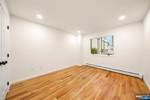157 English Street, Fort Lee, NJ 07024