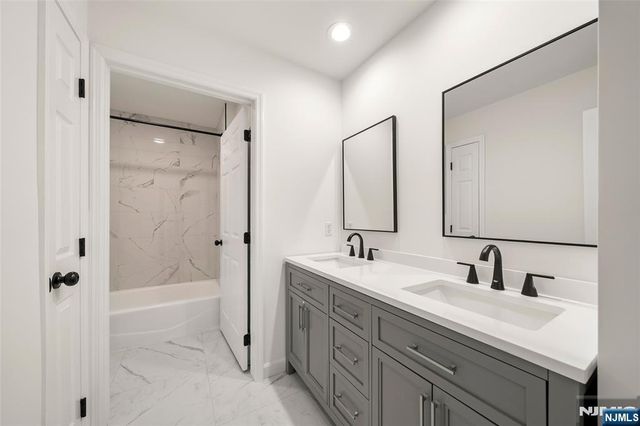 157 English Street, Fort Lee, NJ 07024