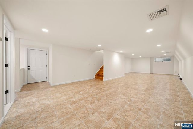 157 English Street, Fort Lee, NJ 07024